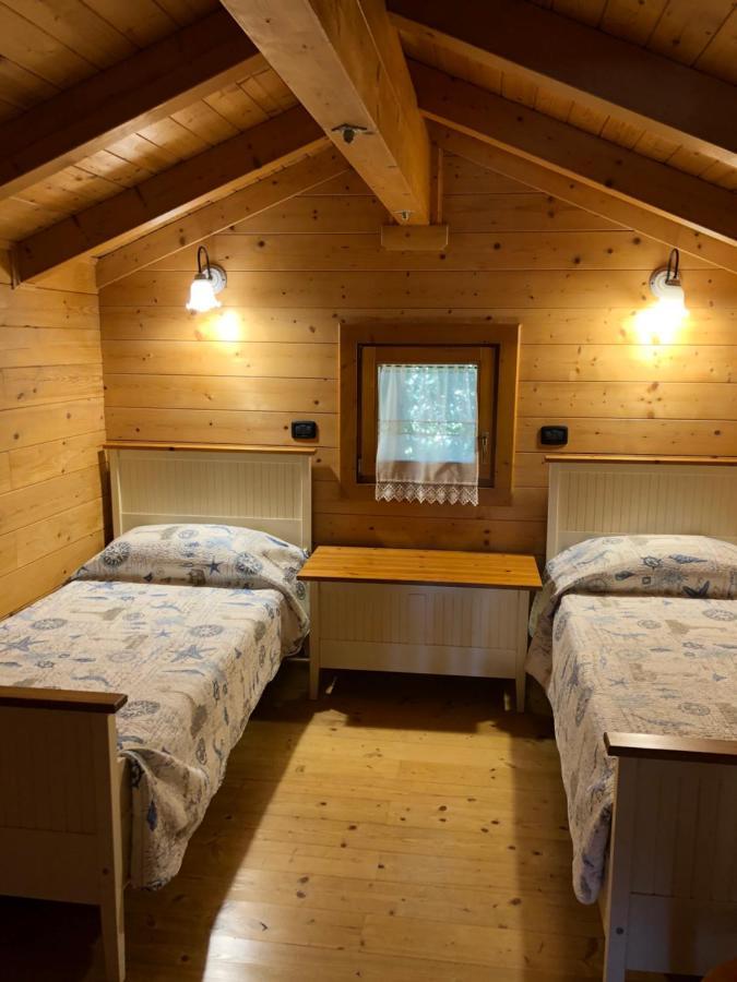 Chalet B&B Laghetti Martina Crevalcore エクステリア 写真