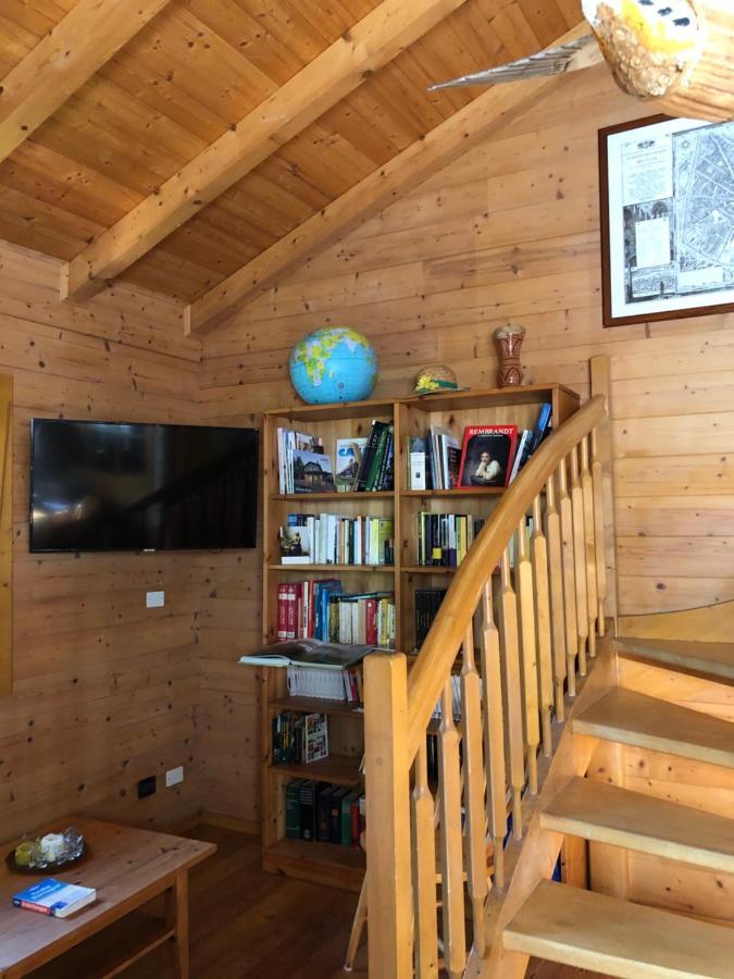 Chalet B&B Laghetti Martina Crevalcore エクステリア 写真