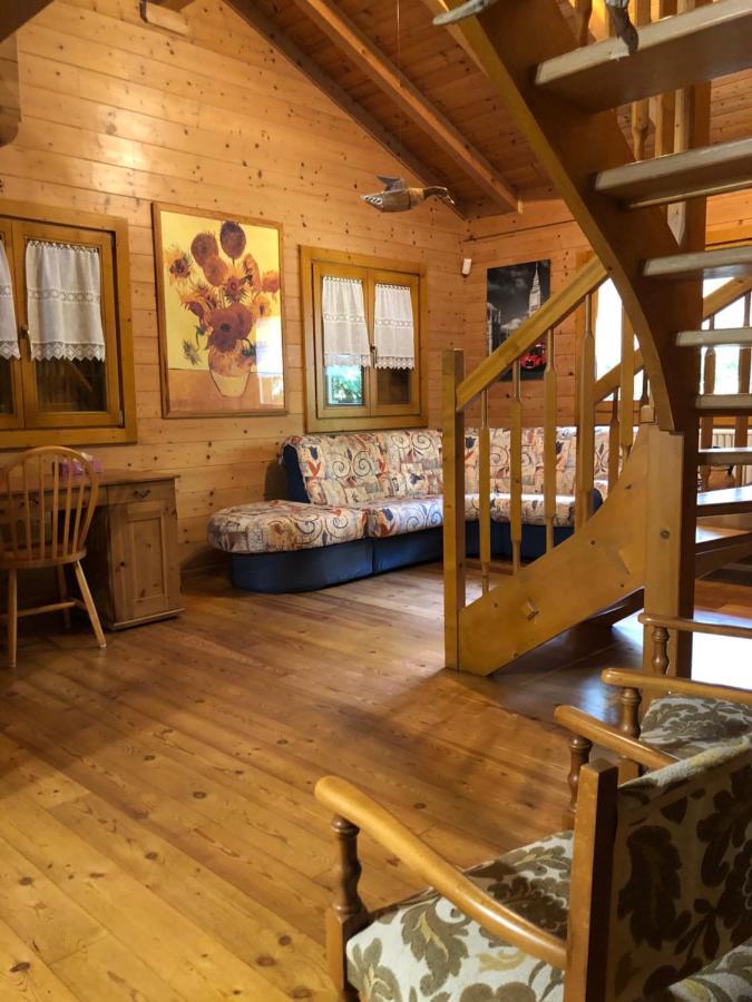Chalet B&B Laghetti Martina Crevalcore エクステリア 写真